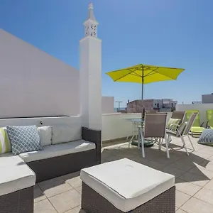 Stories 1 - Sunny Roof Terrace Apartment